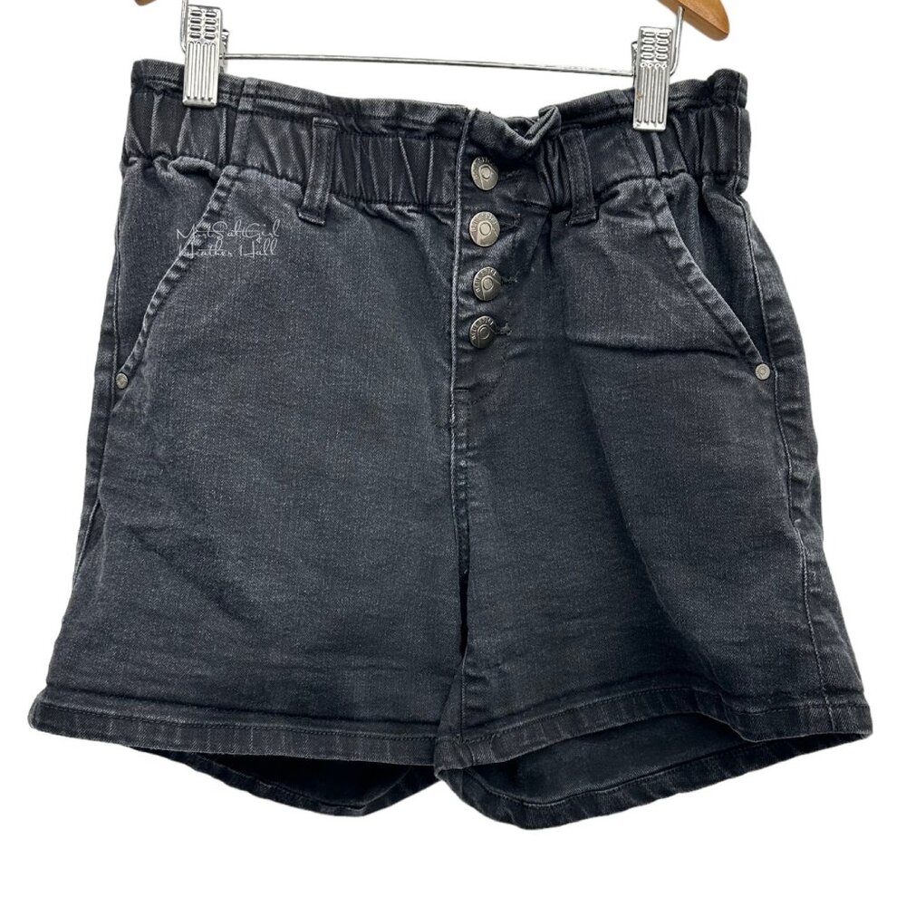 Blue Spice Black Button Fly Paper Bag Shorts Size 3 Juniors